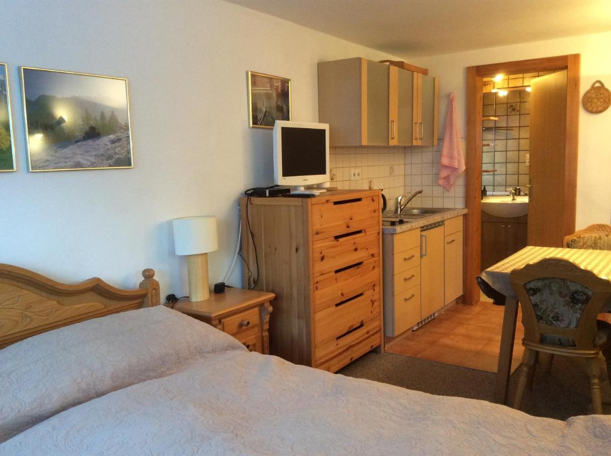 Double Room With A Kitchenette And Private Bathroom In A Beautiful Surrounding Заутенс Екстериор снимка